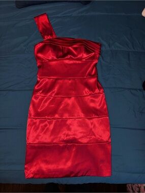 jf j.ferrar Red One-Shoulder Satin Bandage Cocktail Dress
